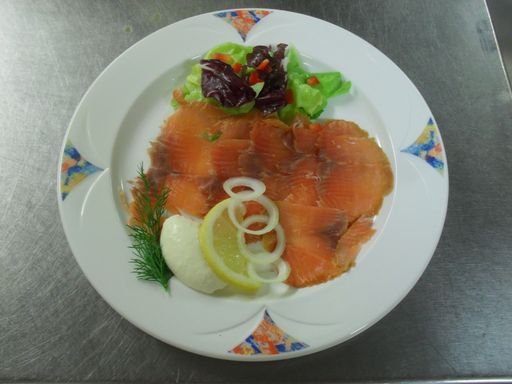 Lachs mit Sahnemeerrettich 