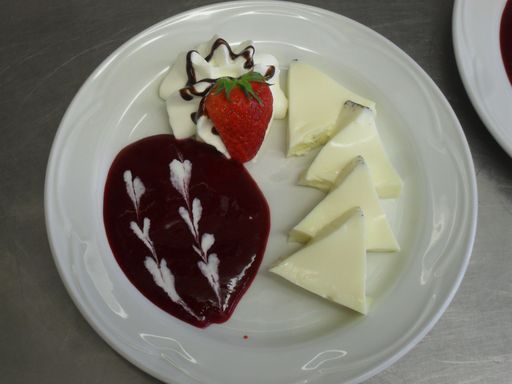 Panna Cotta mit Himbeersoße